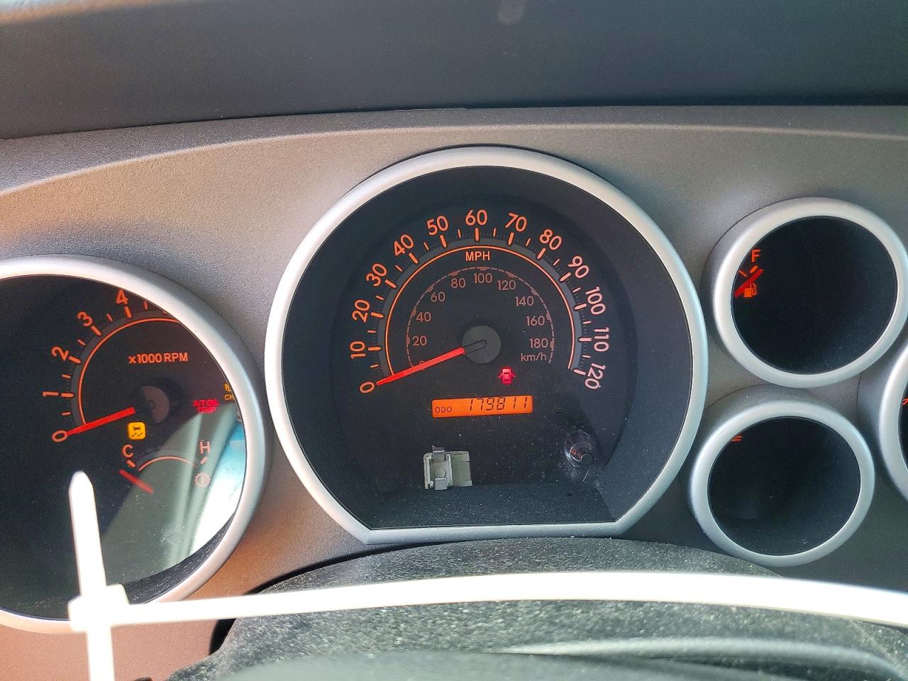 Toyota Tundra Crewmax Sr5