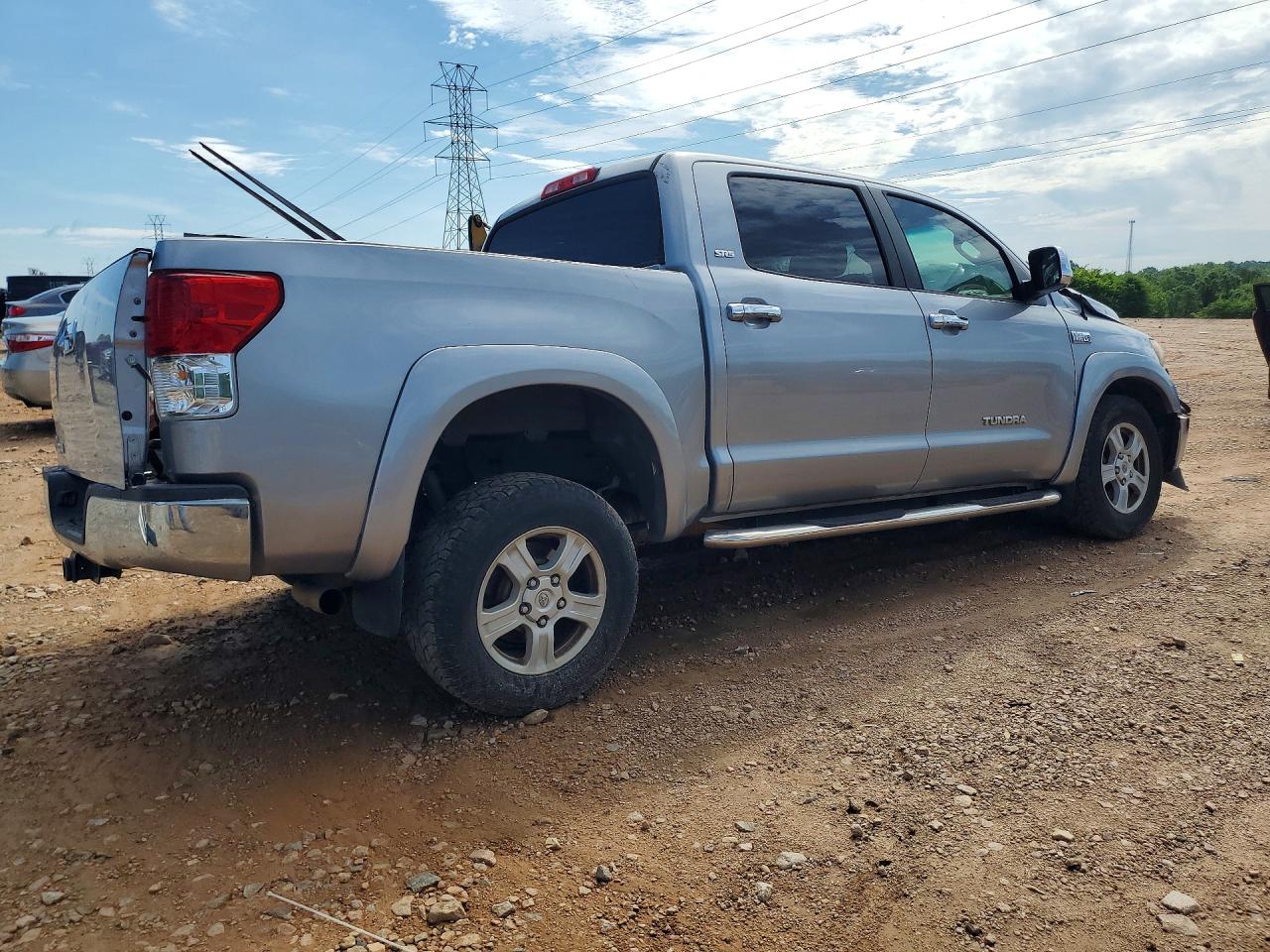Toyota Tundra Crewmax Sr5
