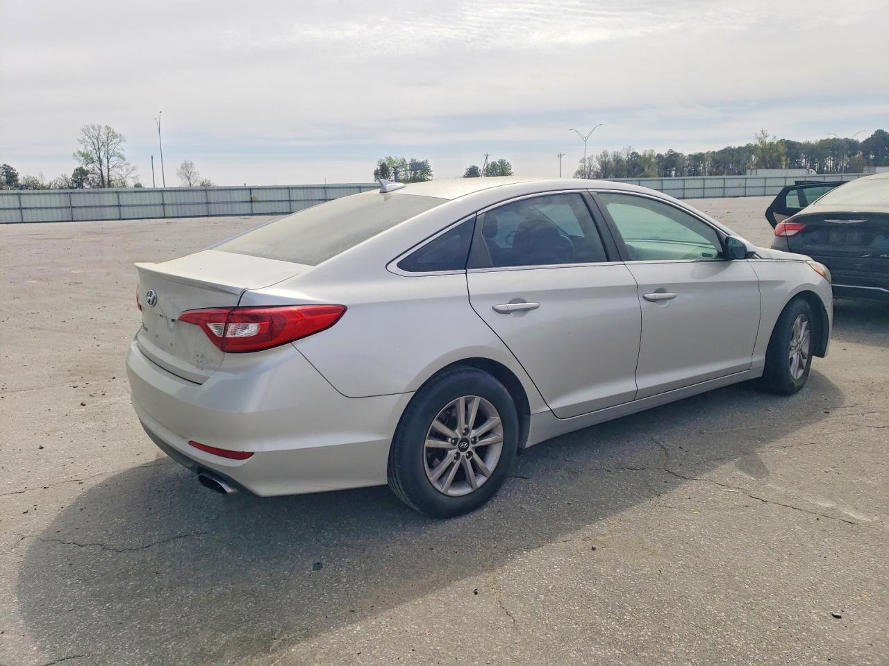 Hyundai SONATA Base
