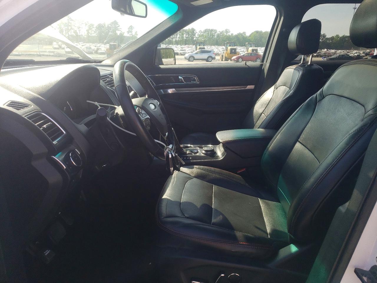 Ford Explorer Sport