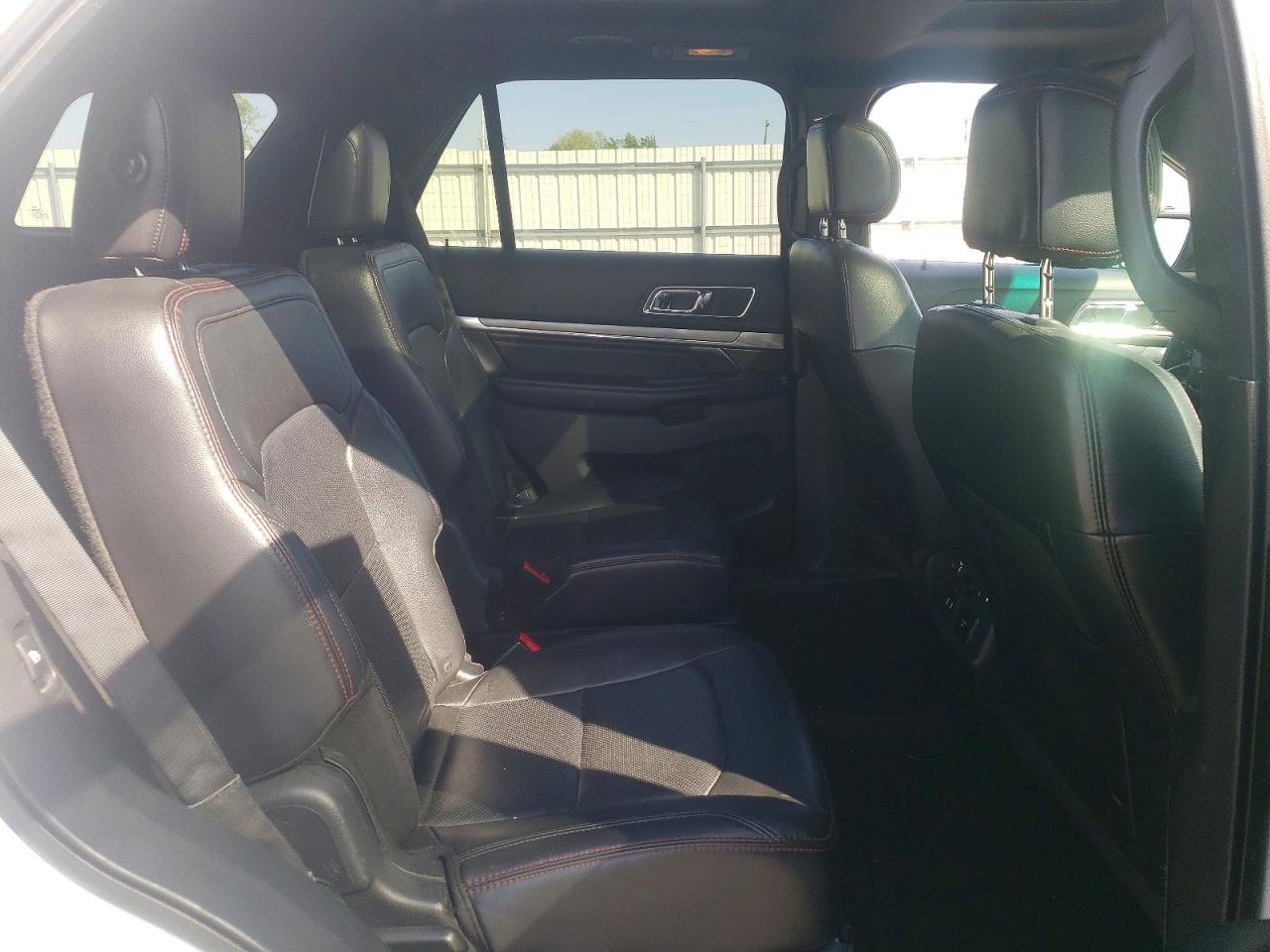 Ford Explorer Sport