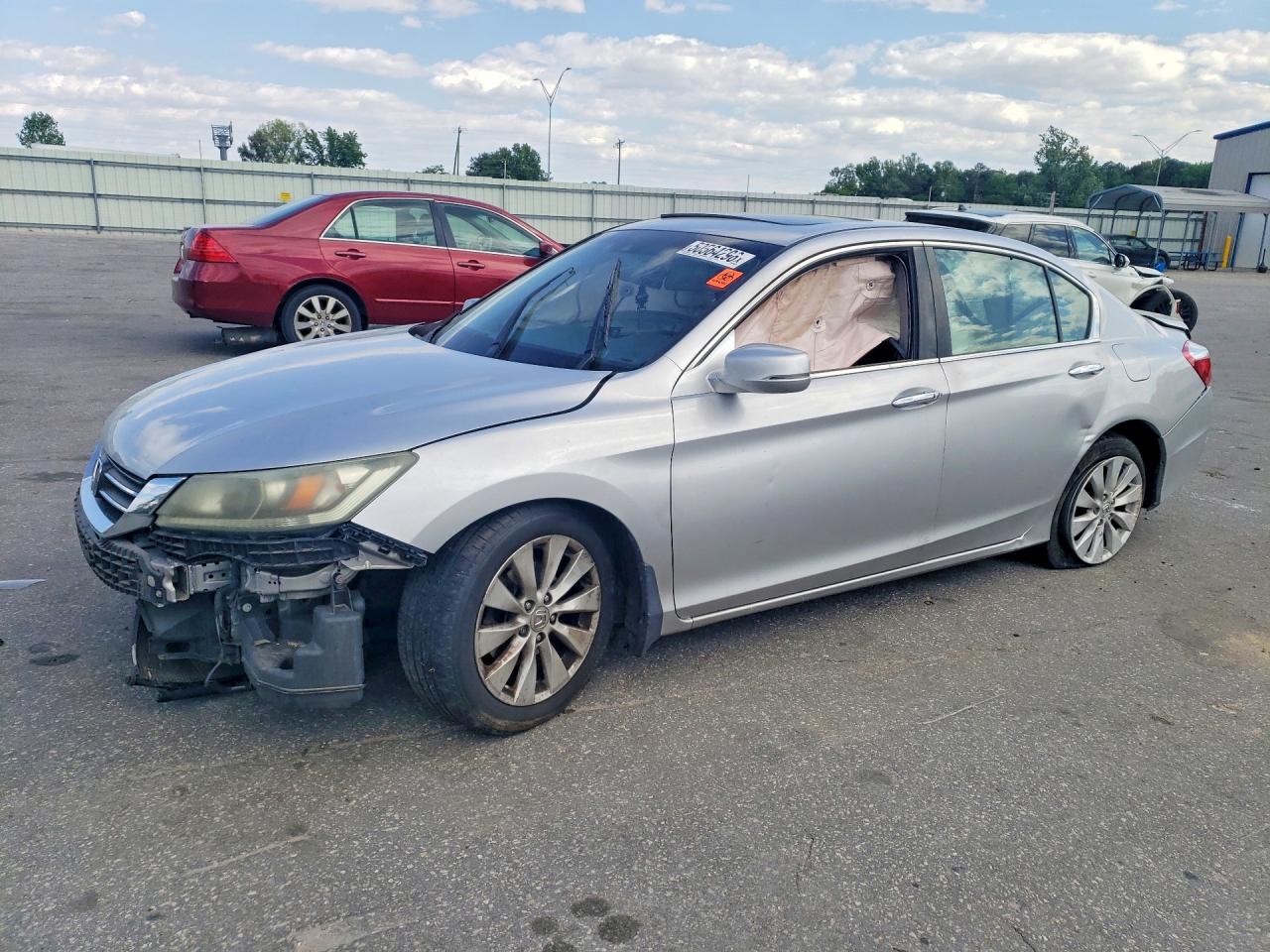 Salvage Honda Accord Image