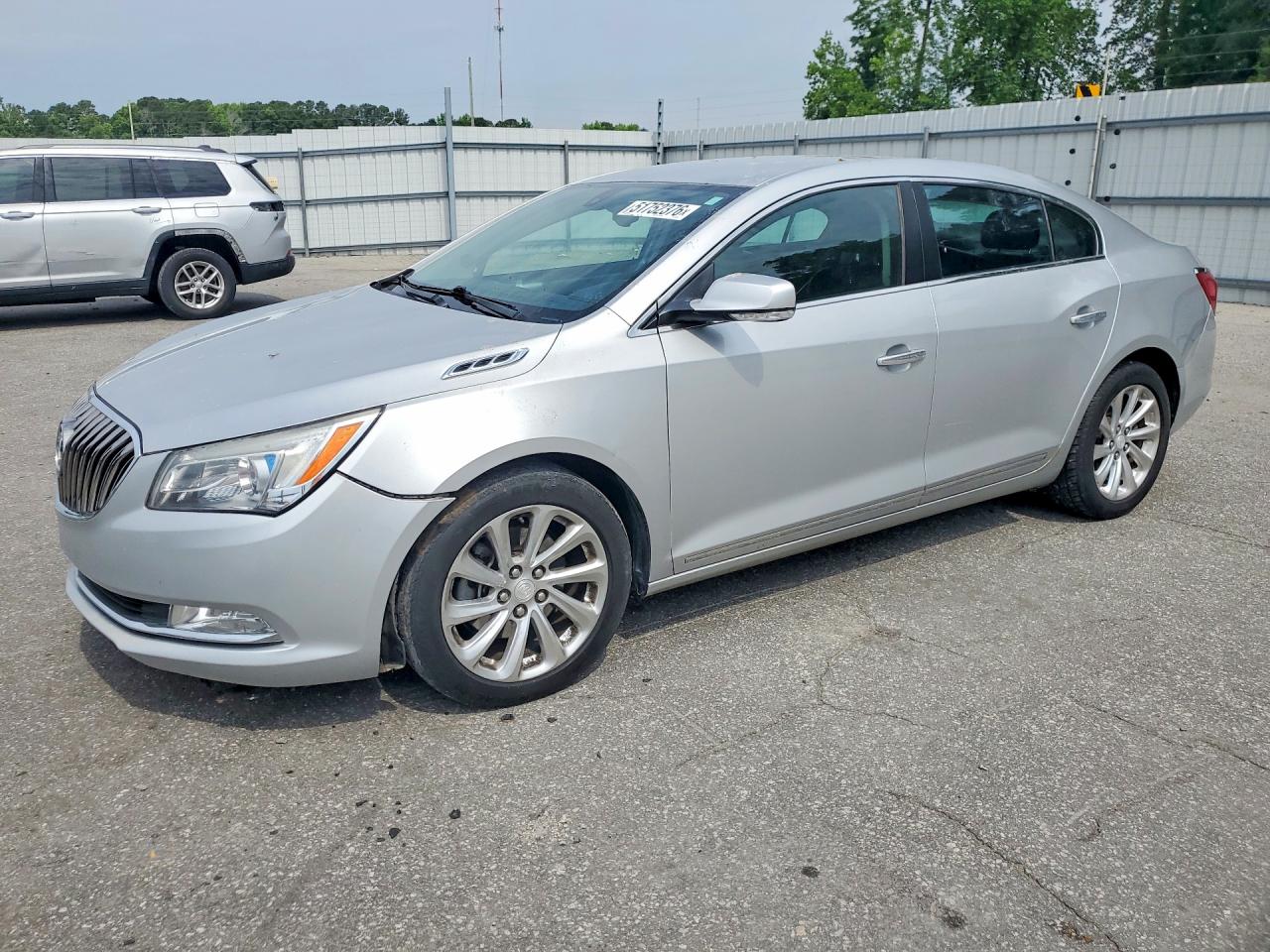 Salvage Buick LaCrosse Image