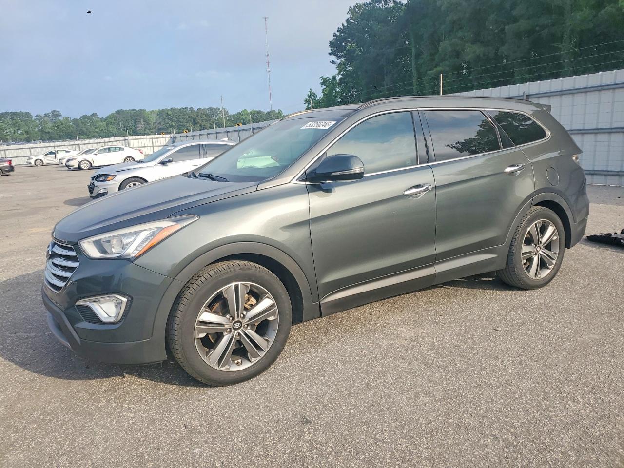 Salvage Hyundai SANTA FE Image