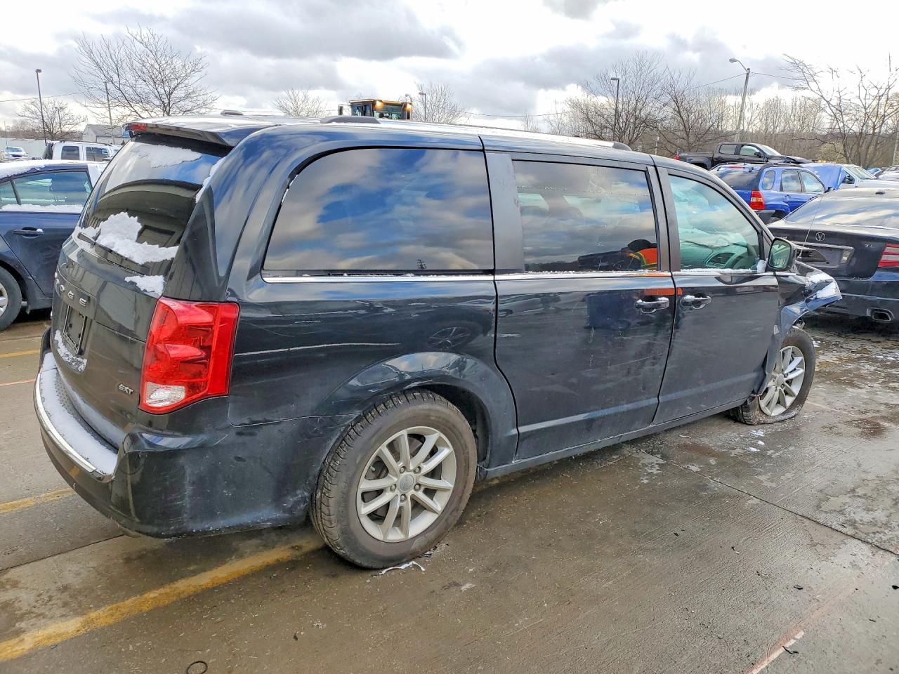Dodge Caravan Sxt
