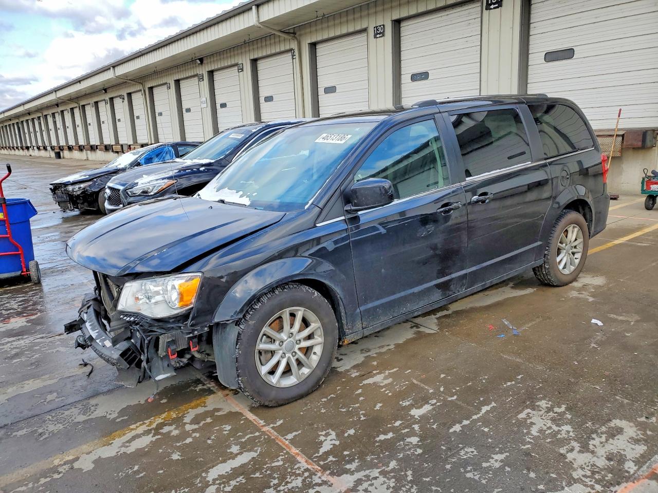 Salvage Dodge Caravan Image