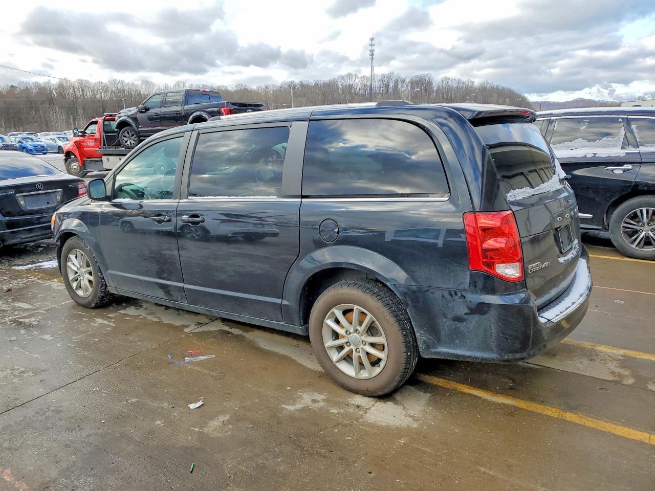 Dodge Caravan Sxt
