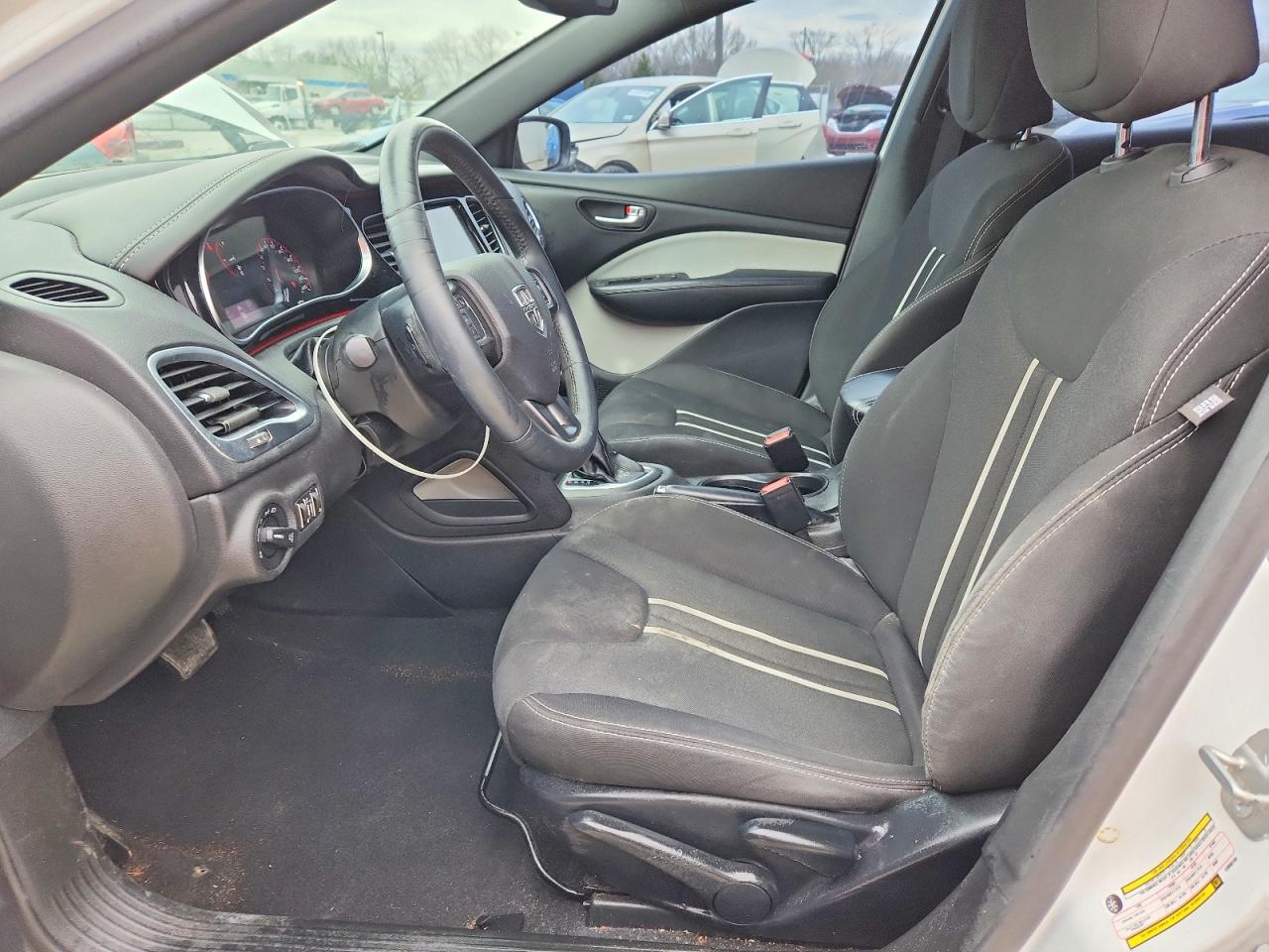 Dodge Dart Sxt