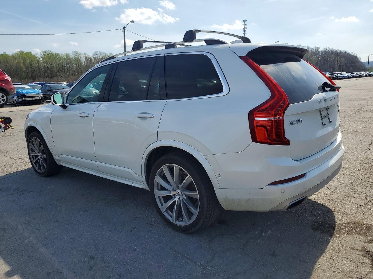 Volvo XC90 T6 Momentum
