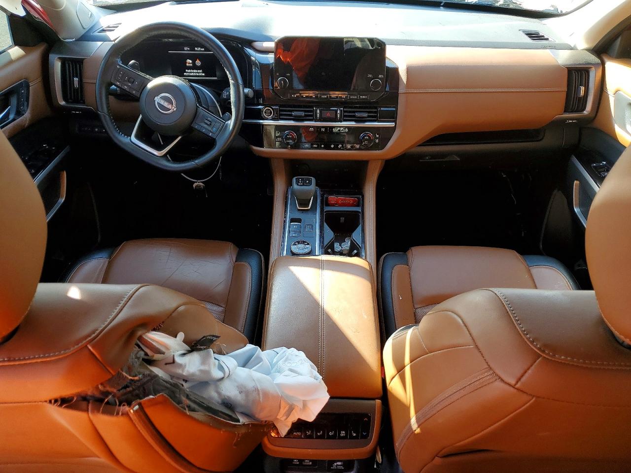 Nissan Pathfinder Platinum
