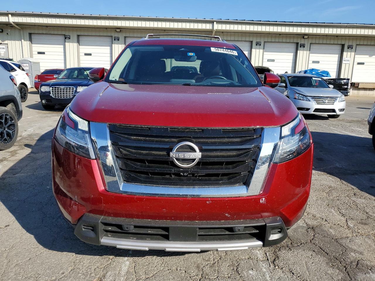Nissan Pathfinder Platinum
