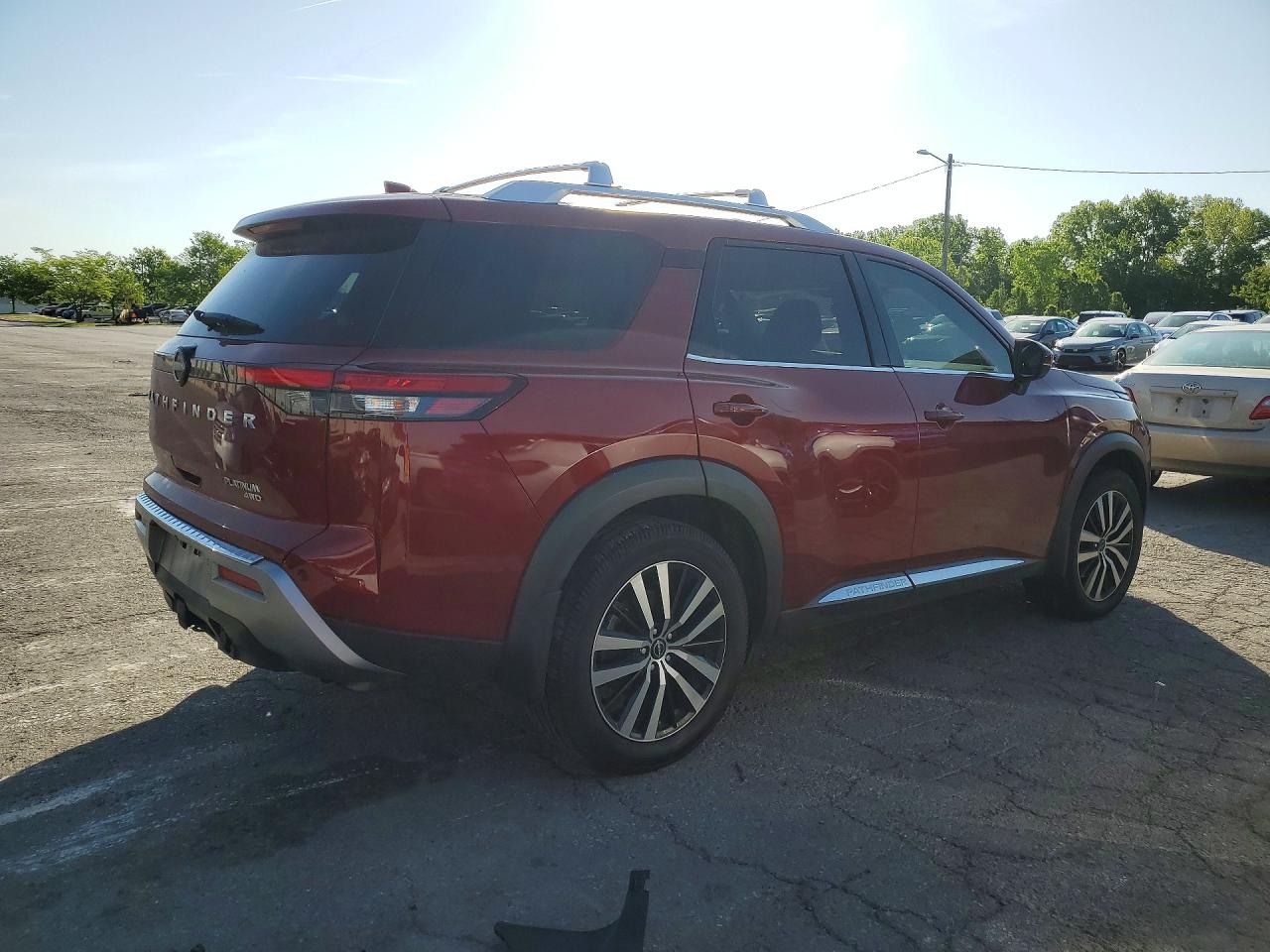 Nissan Pathfinder Platinum