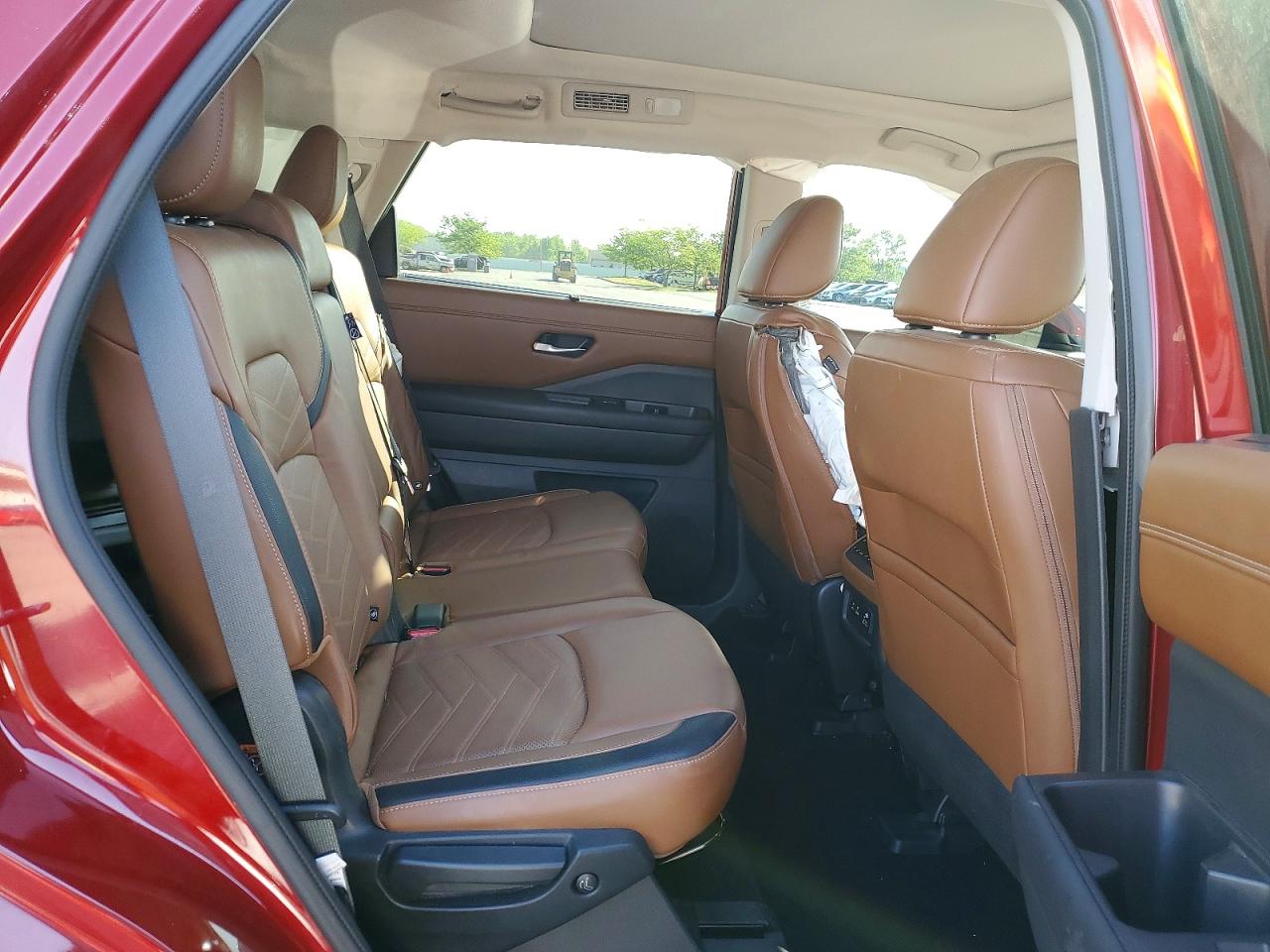 Nissan Pathfinder Platinum