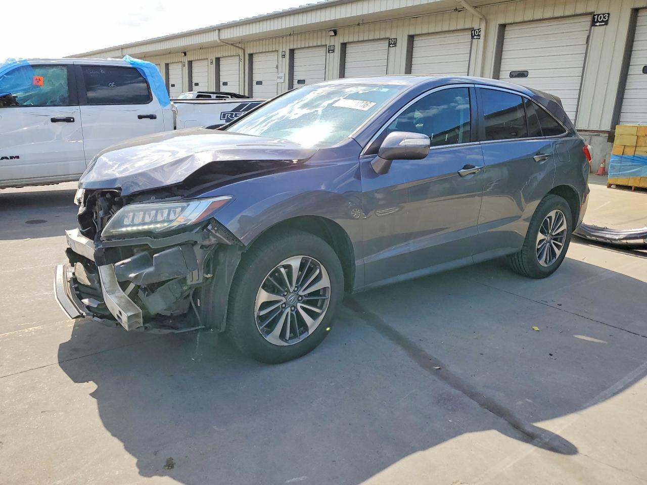 Salvage Acura RDX Image