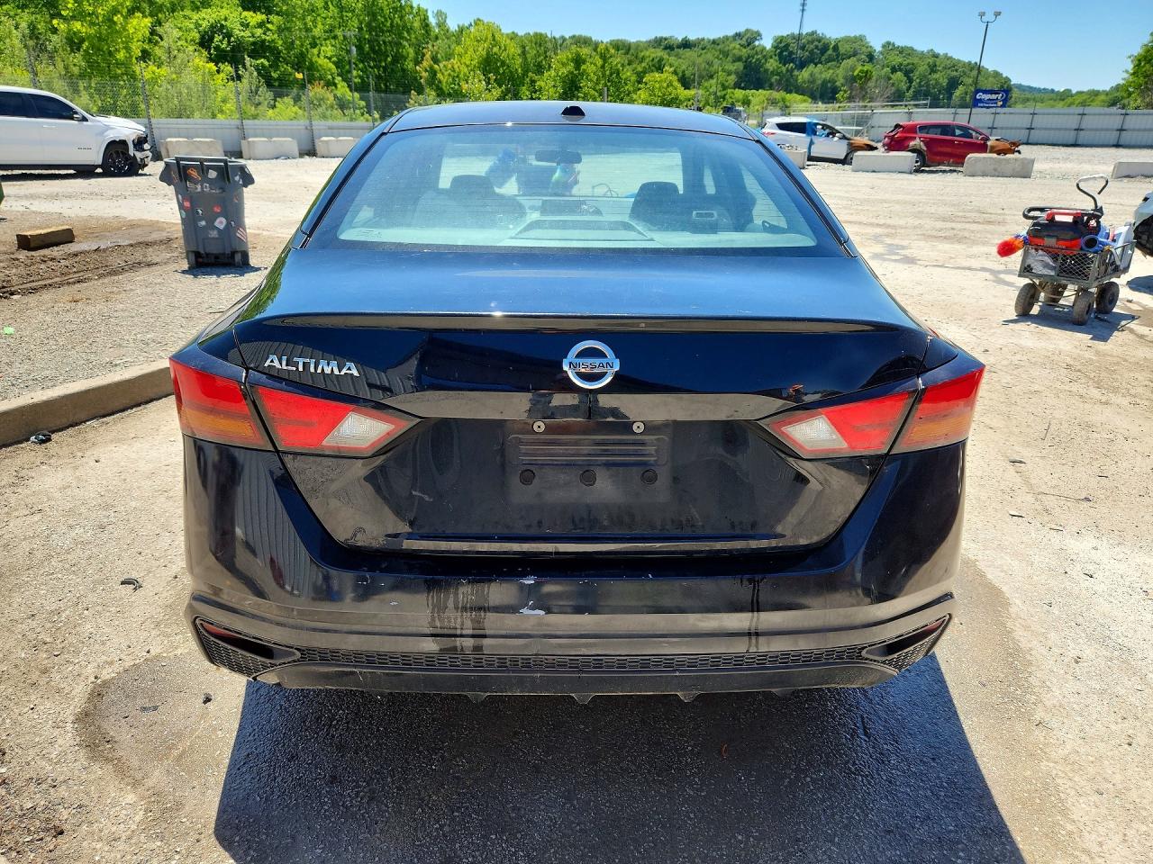 Nissan Altima S