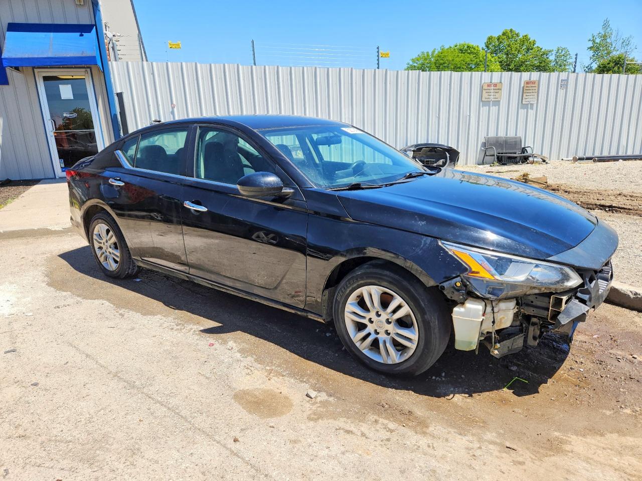 Nissan Altima S