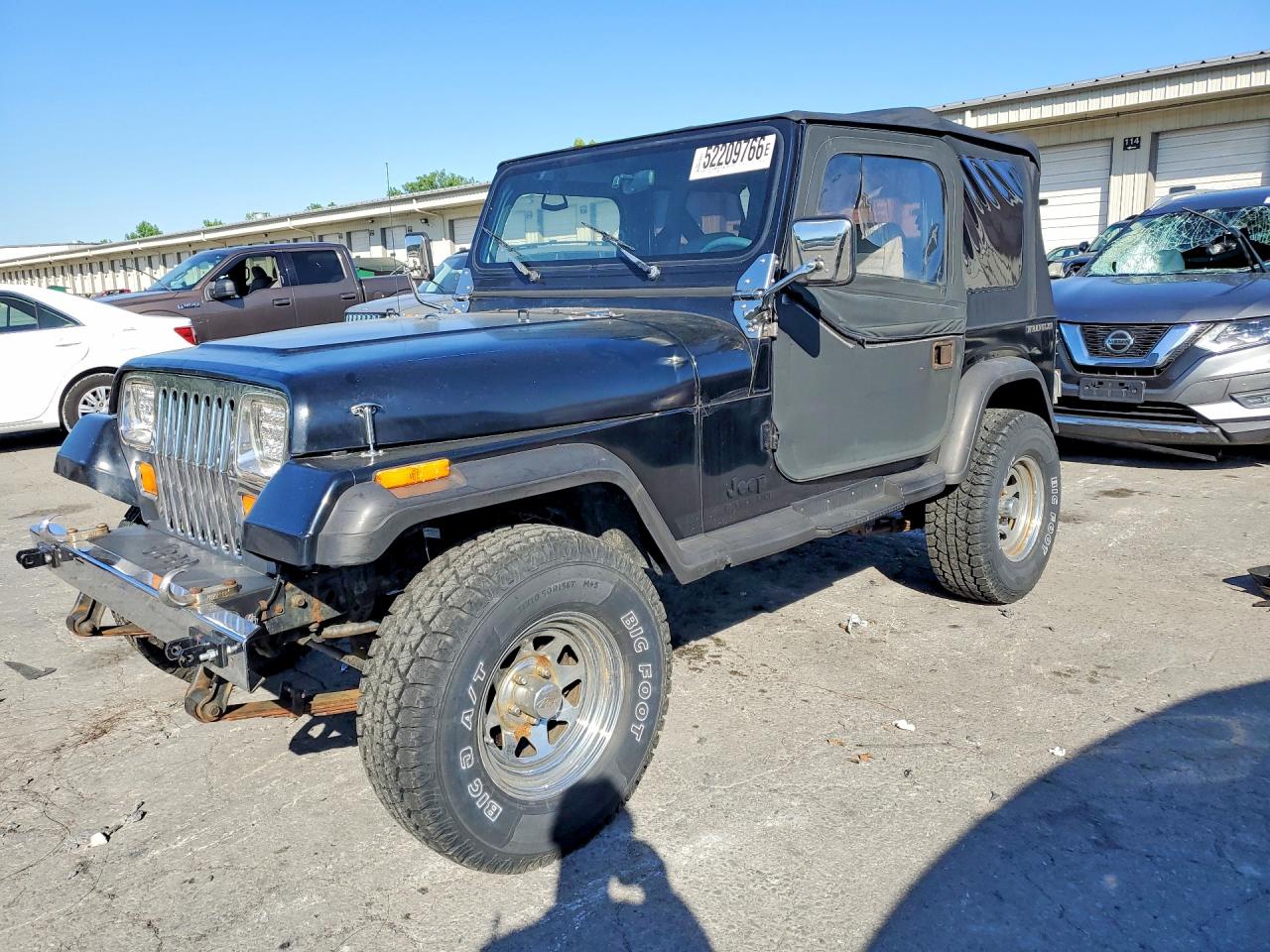 Salvage Jeep Wrangler Image