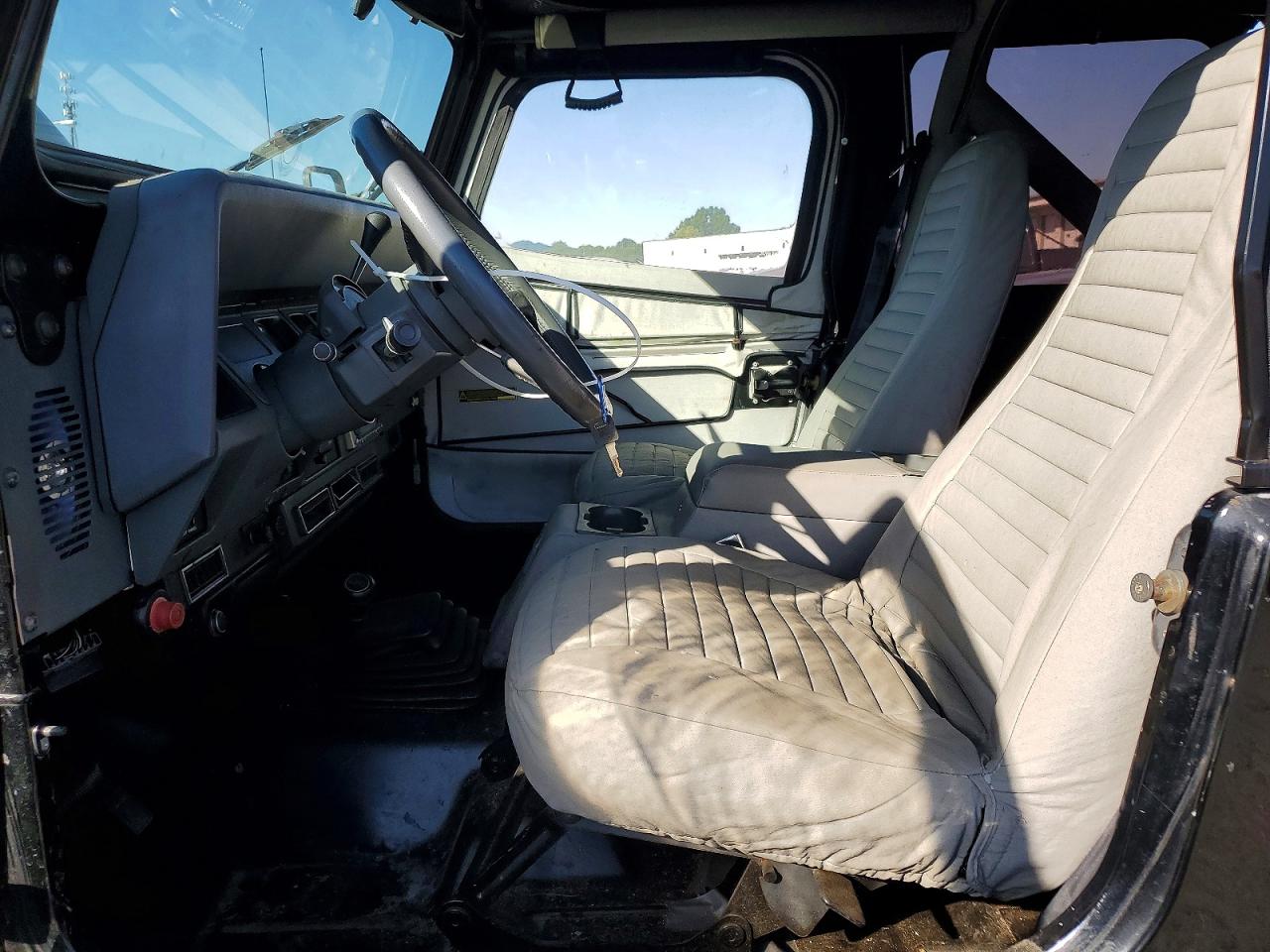 Jeep Wrangler Laredo