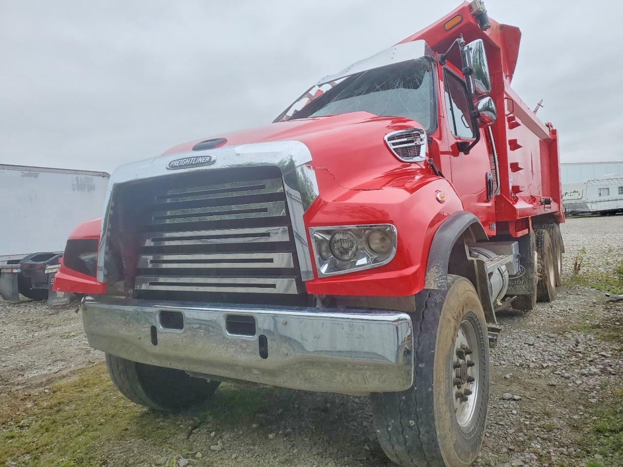 Freightliner 114sd