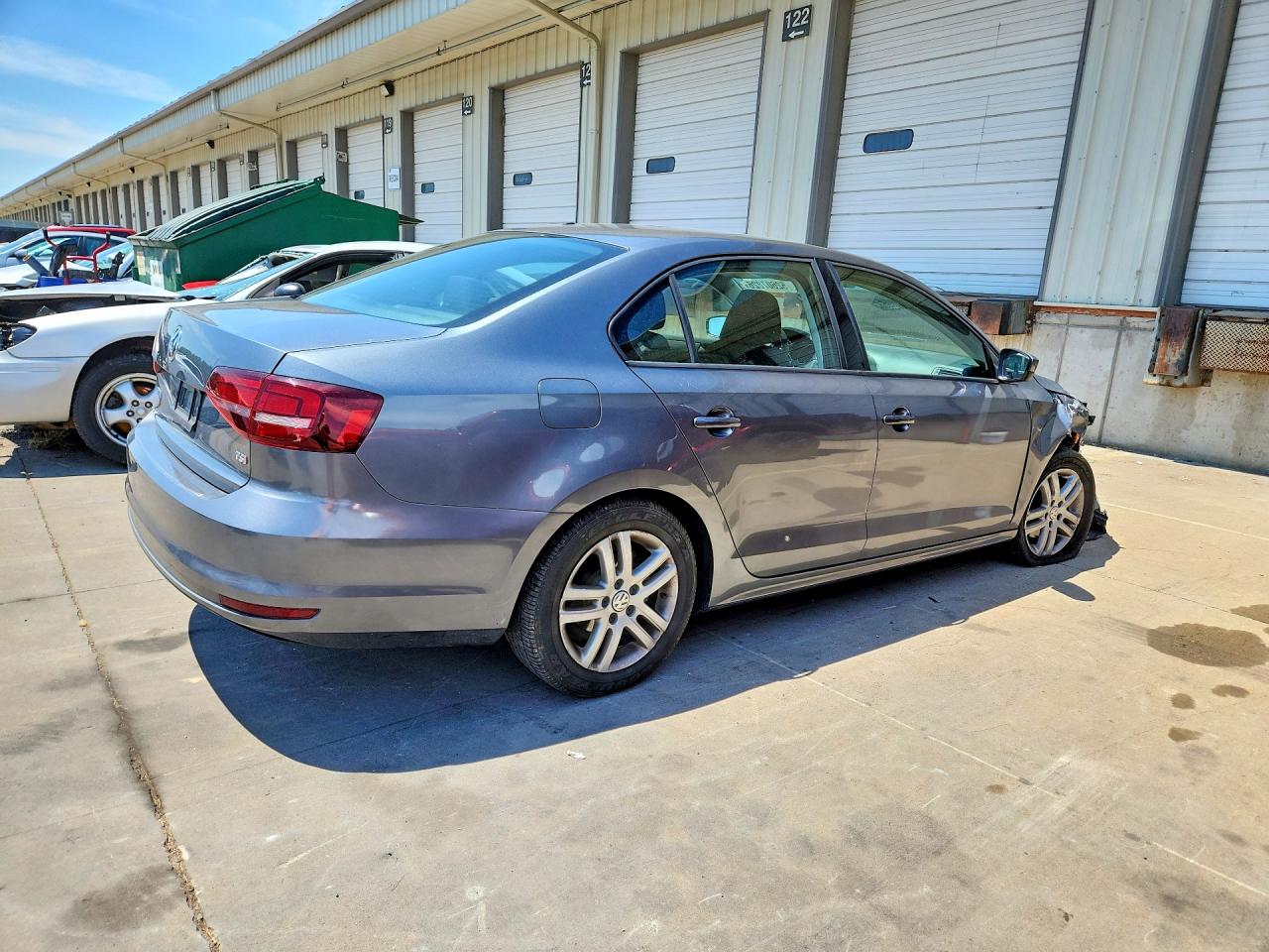 Volkswagen Jetta S