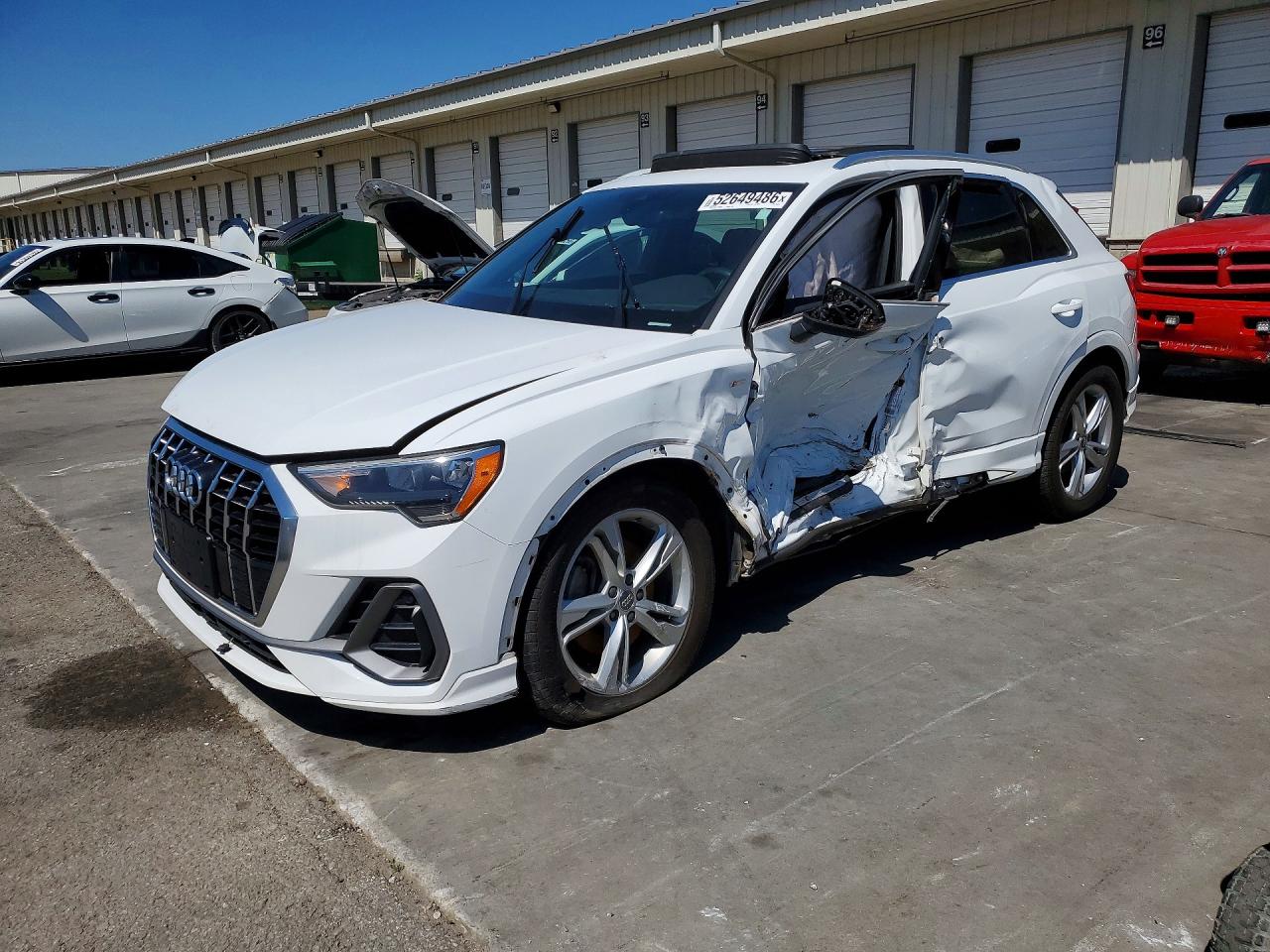 Salvage Audi Q3 Image
