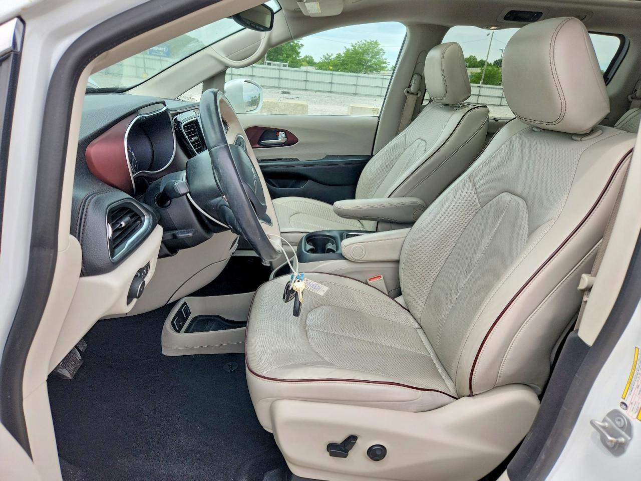 Chrysler Pacifica Limited