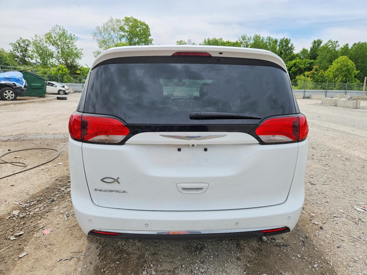 Chrysler Pacifica Limited
