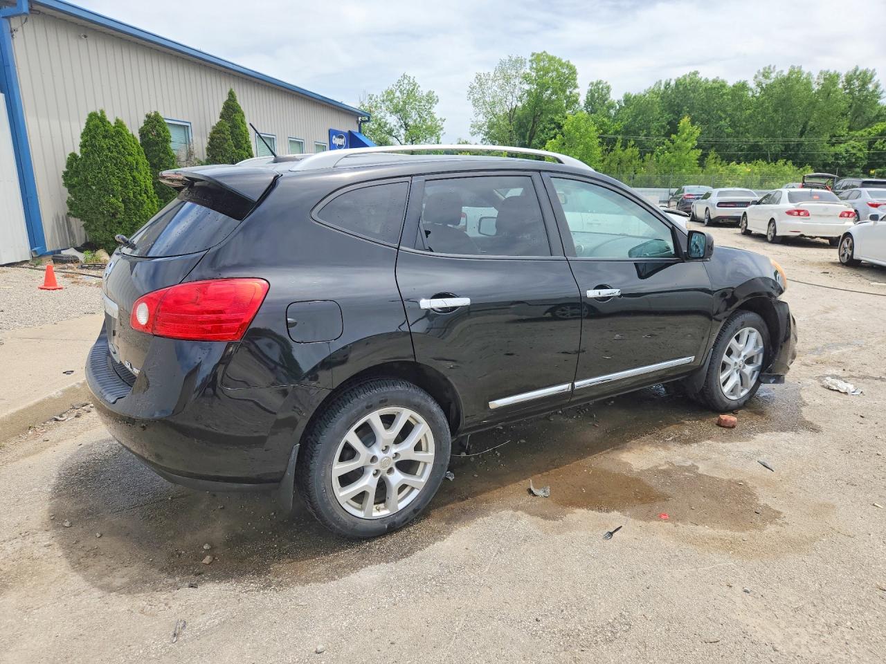 Nissan Rogue S