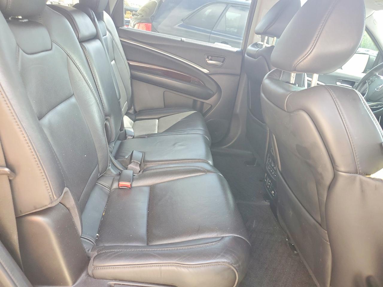 Acura MDX Advance