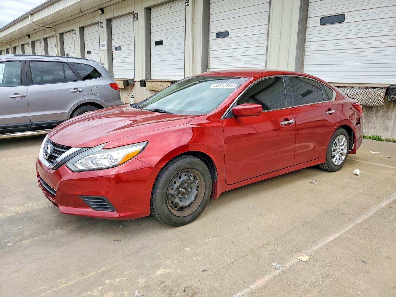 Salvage Nissan Altima Image