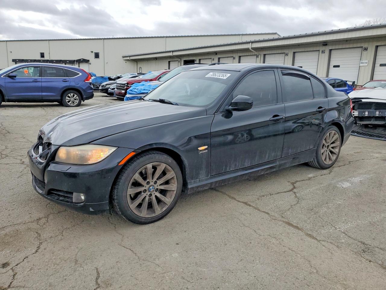 Salvage BMW 3 Series Image