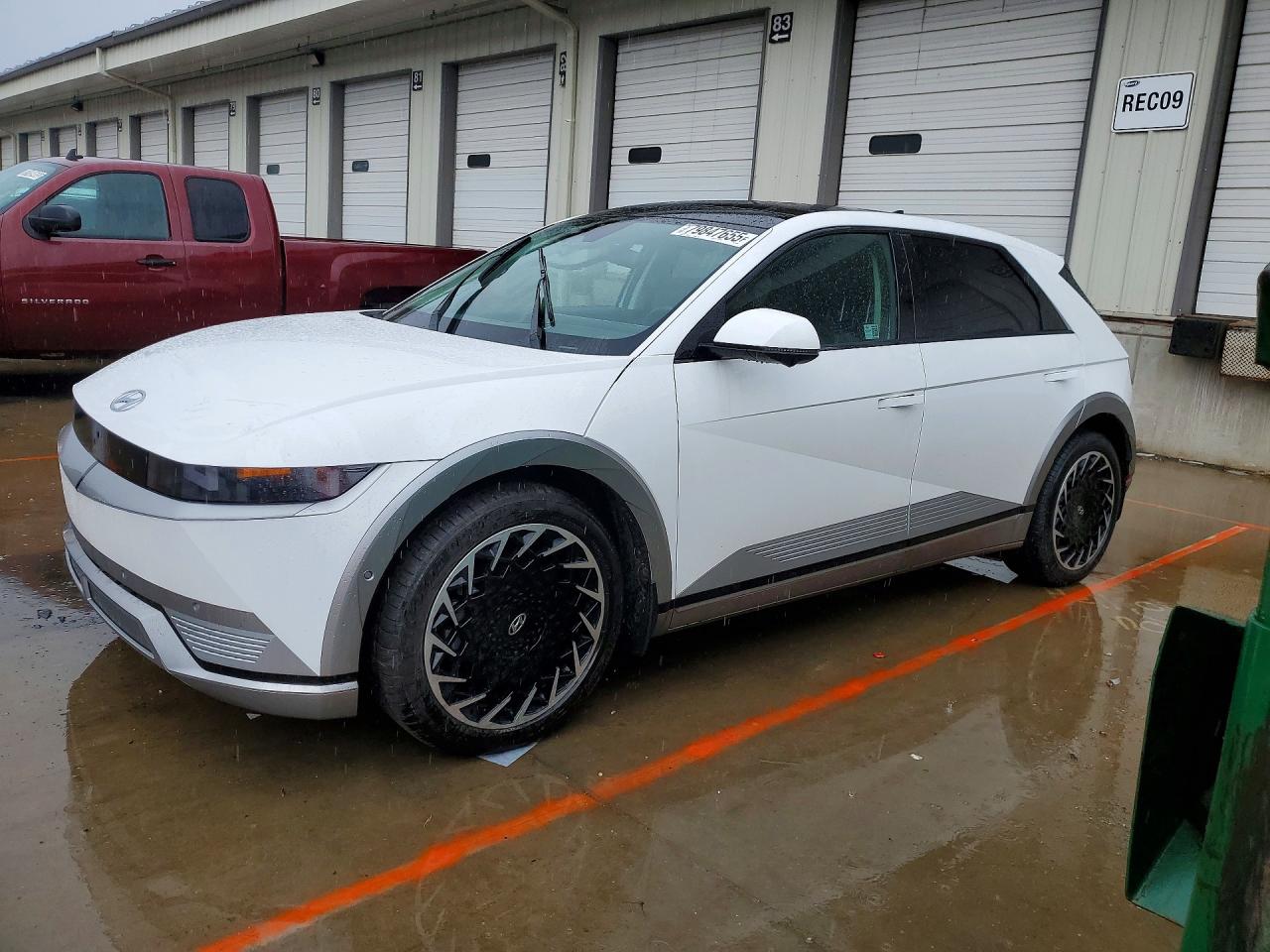 Salvage Hyundai Ioniq Image