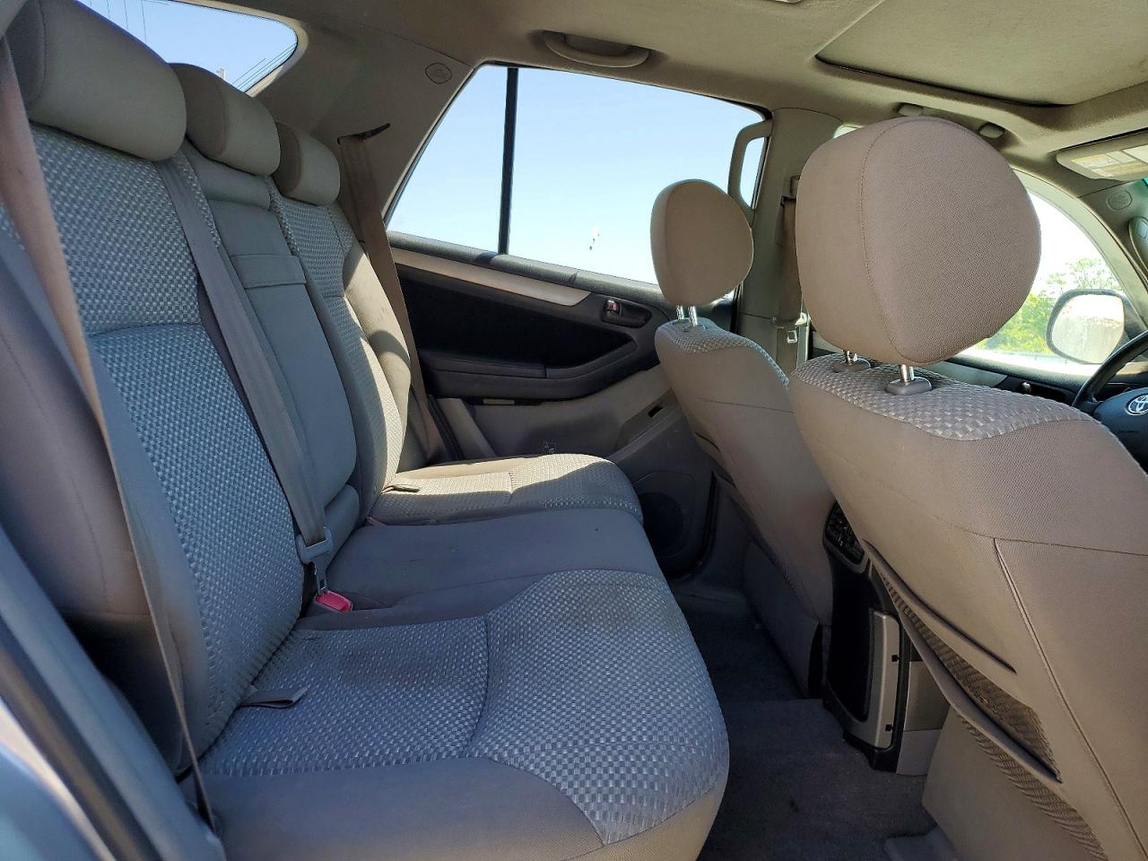 Toyota 4Runner Sr5