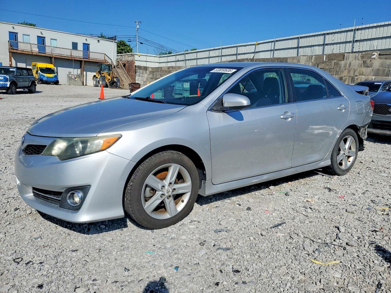 Salvage Toyota Camry Image