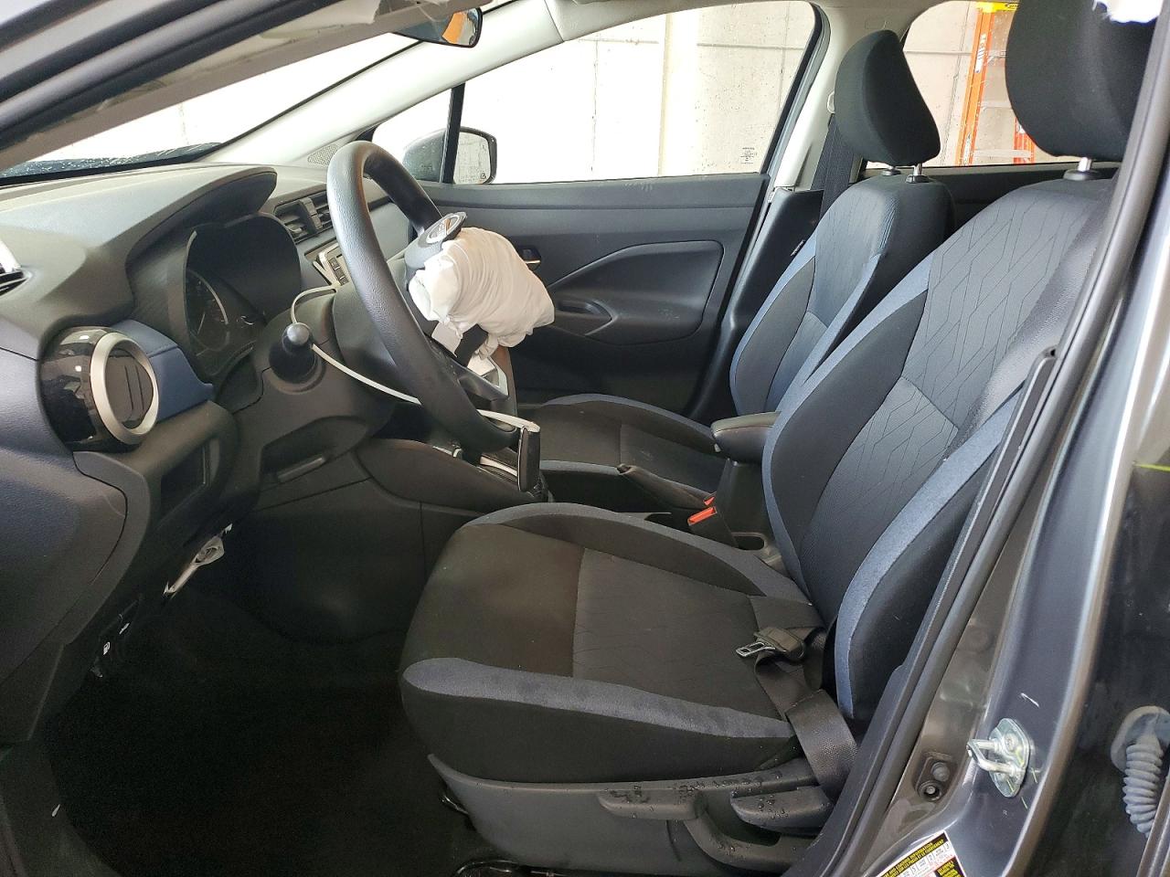 Nissan Versa Sv
