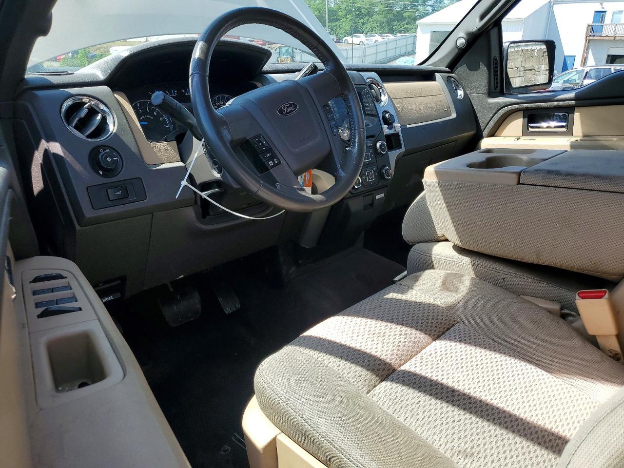 Ford F-150 Super Cab