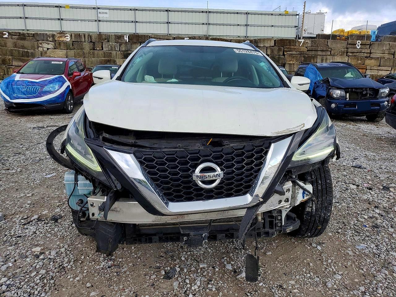 Nissan Murano Sv