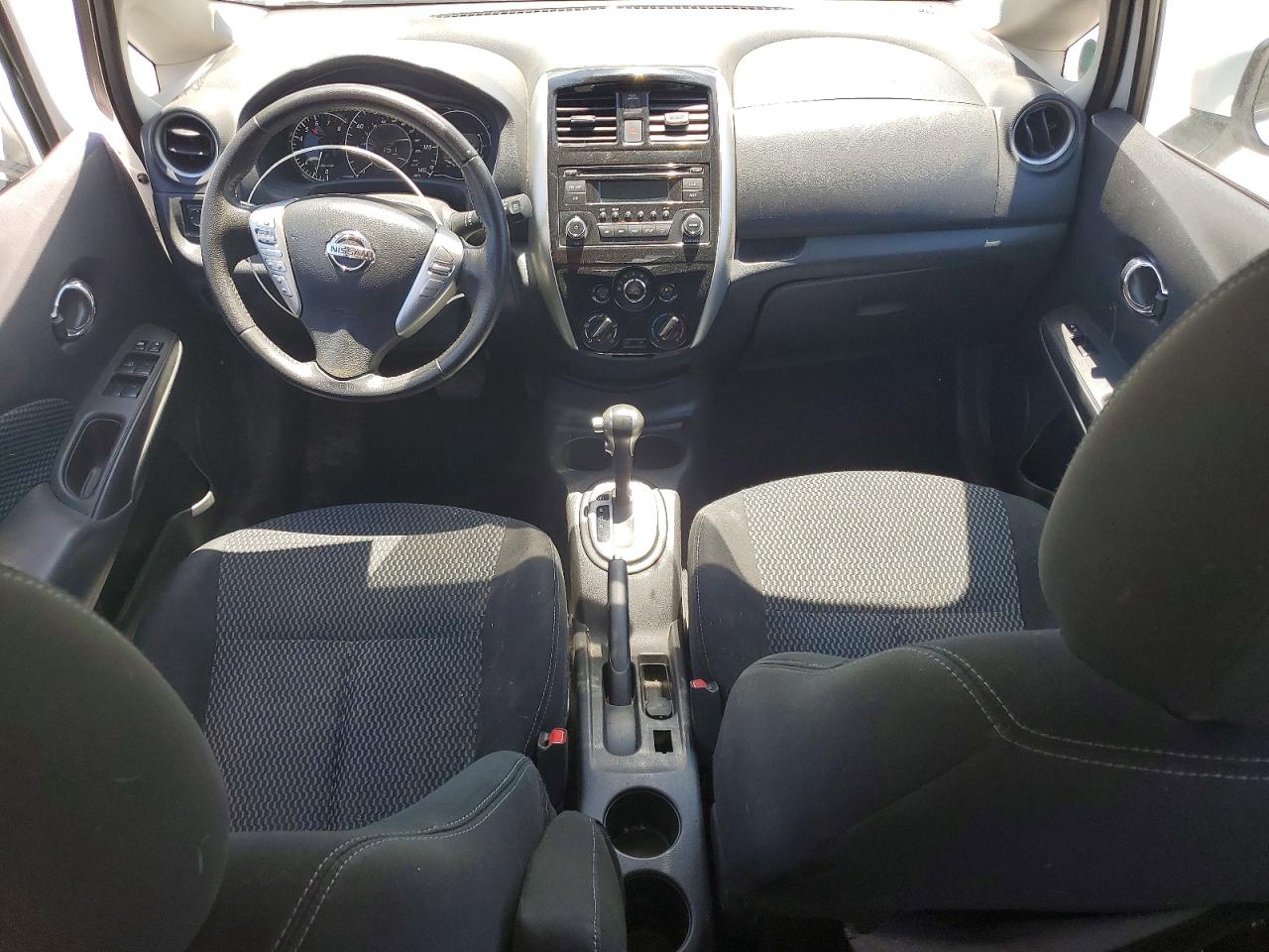 Nissan Versa Sv