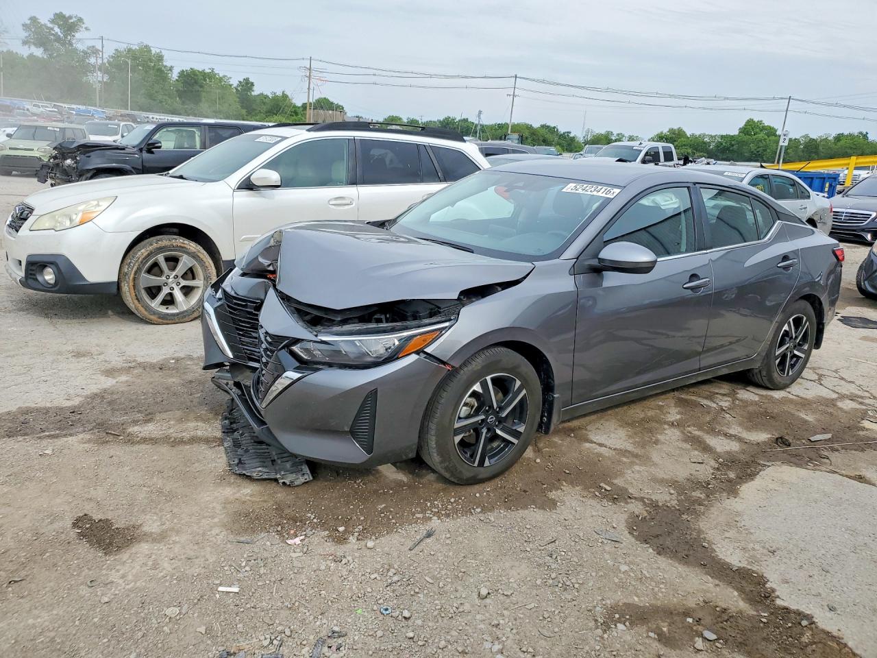 Salvage Nissan Sentra Image