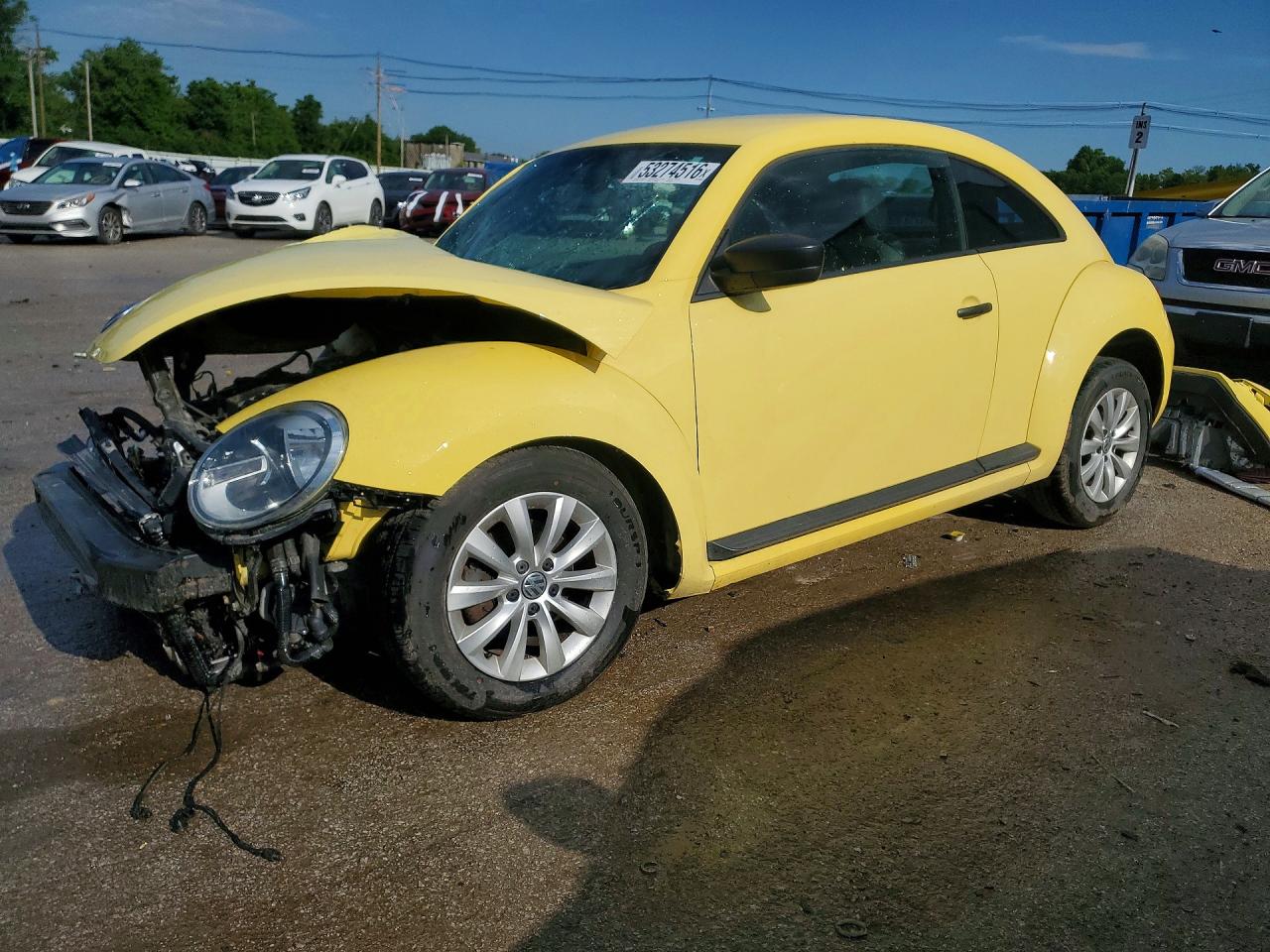 Salvage Volkswagen Beetle Image