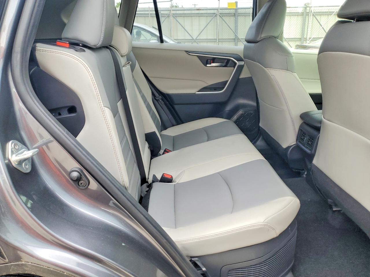 Toyota RAV4 Xle Premium