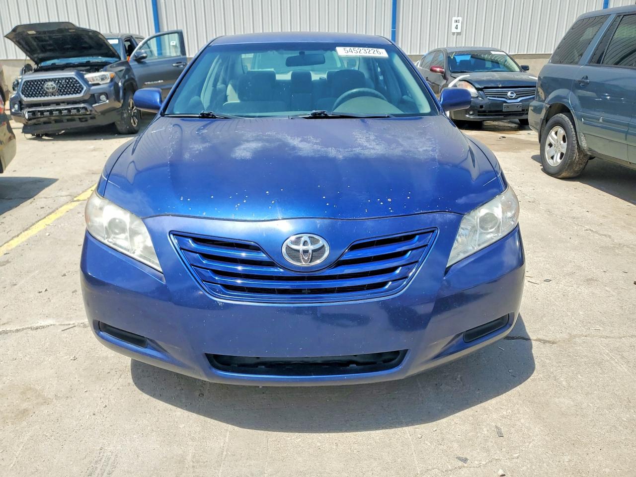 Toyota Camry Le V6