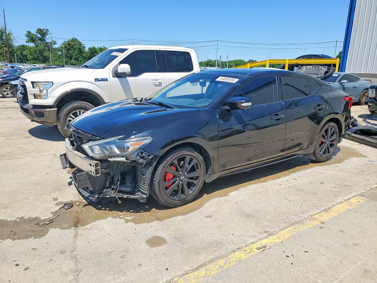 Salvage Nissan Maxima Image