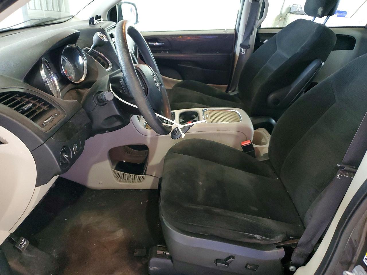 Dodge Caravan Sxt