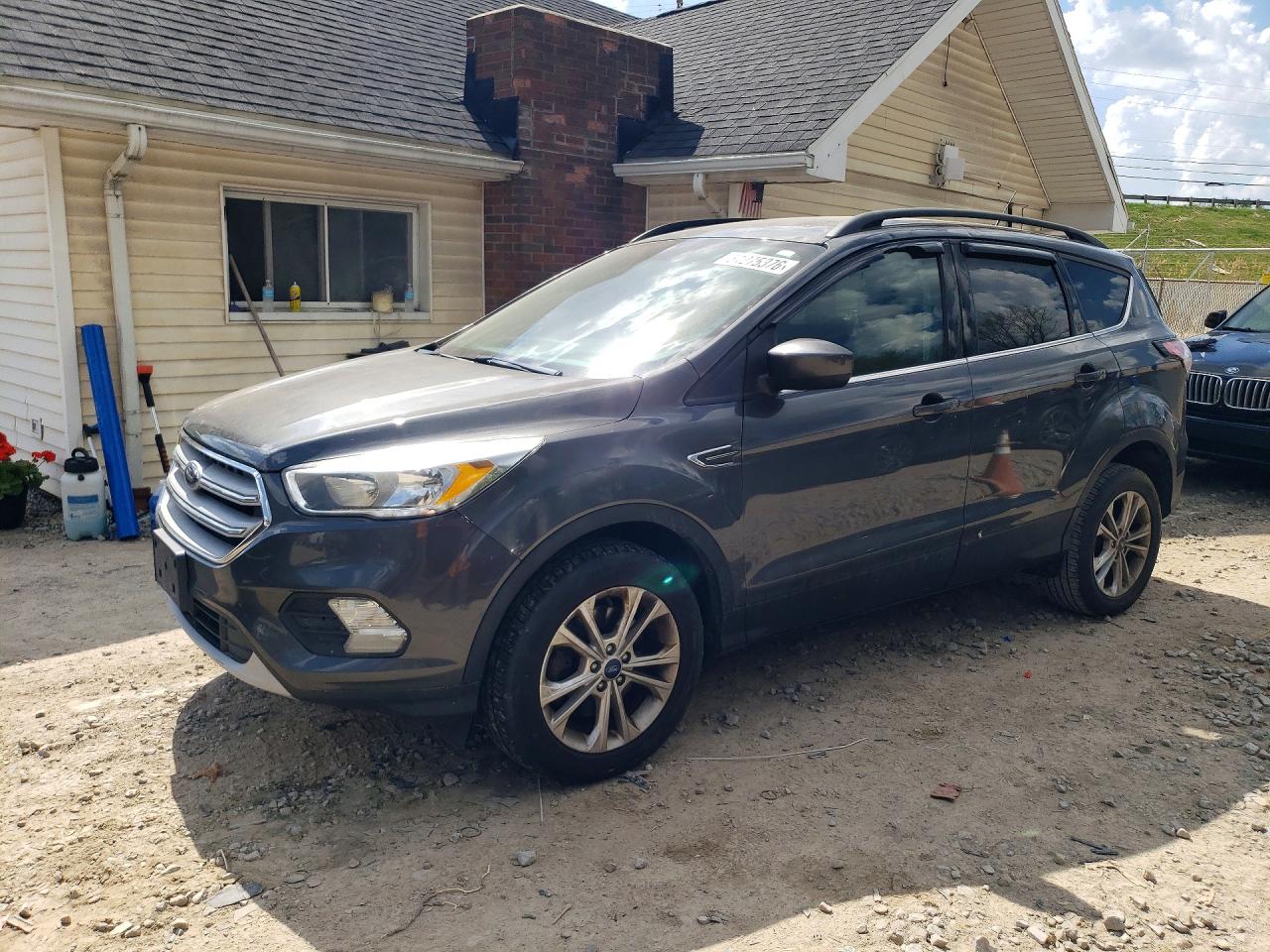 Salvage Ford Escape Image