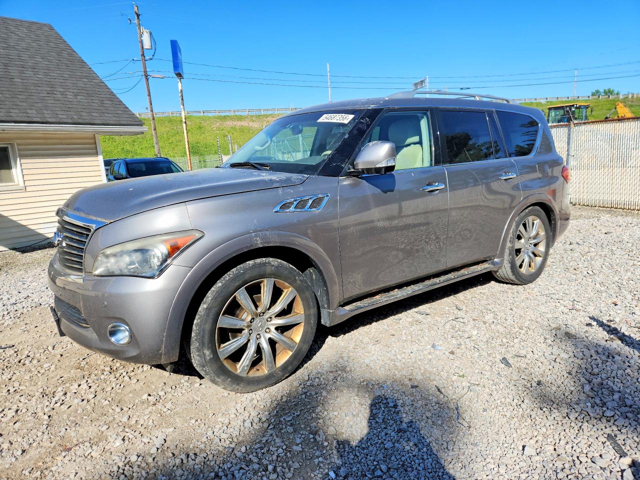 Salvage INFINITI Qx Image