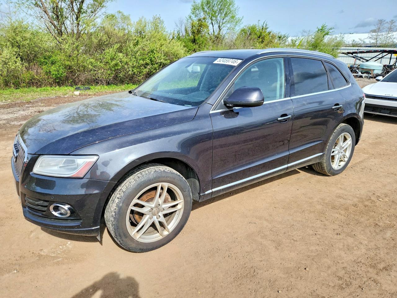 Salvage Audi Q5 Image
