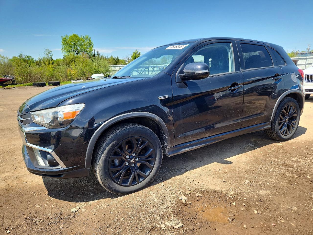Salvage Mitsubishi Outlander Image