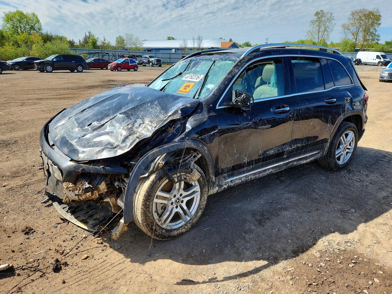 Salvage Mercedes-Benz GLB Image