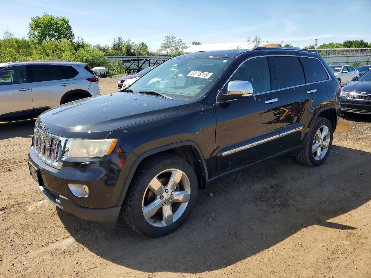 Salvage Jeep Cherokee Image